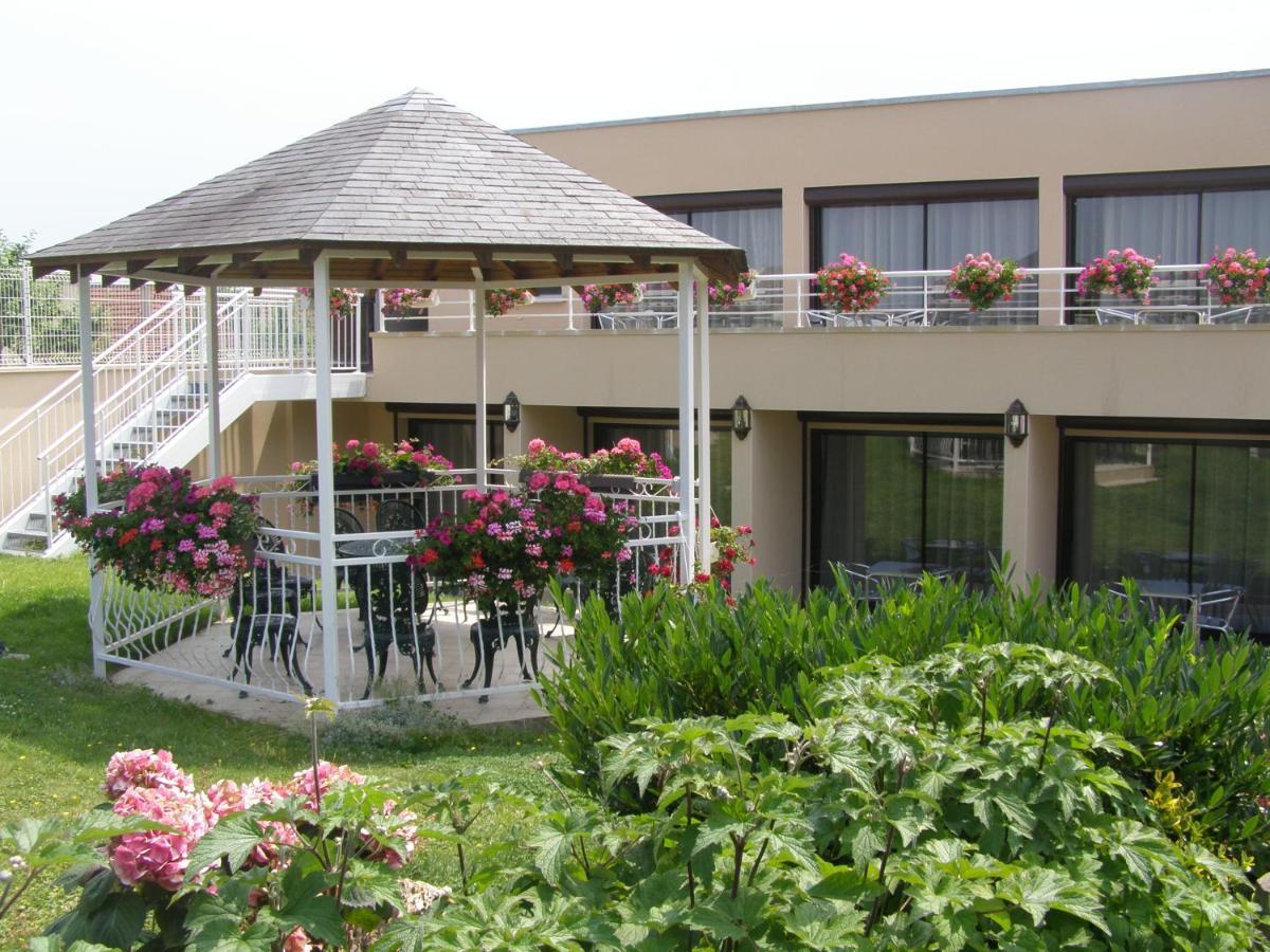 Logis Hostellerie Du Mont Aimé Bergères-lès-Vertus Buitenkant foto