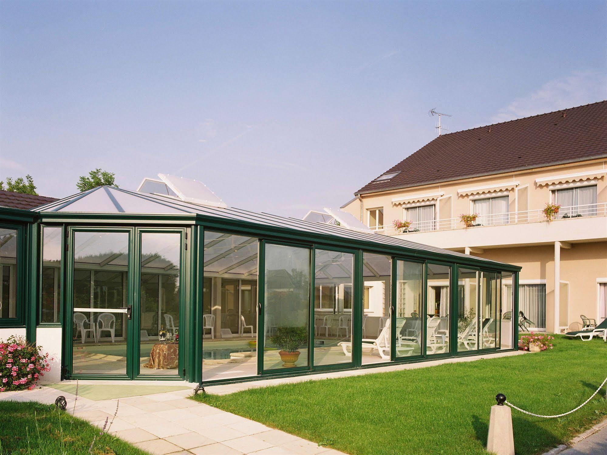 Logis Hostellerie Du Mont Aimé Bergères-lès-Vertus Buitenkant foto