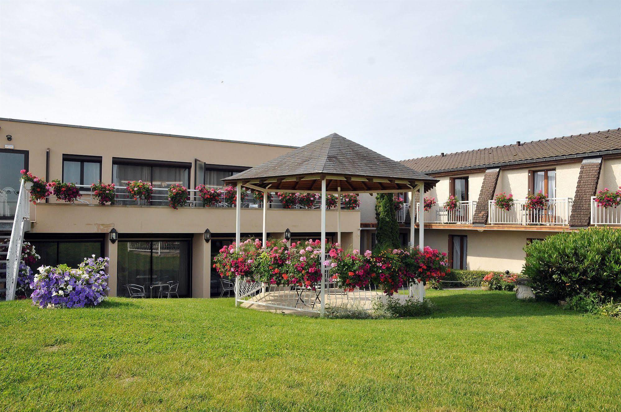 Logis Hostellerie Du Mont Aimé Bergères-lès-Vertus Buitenkant foto